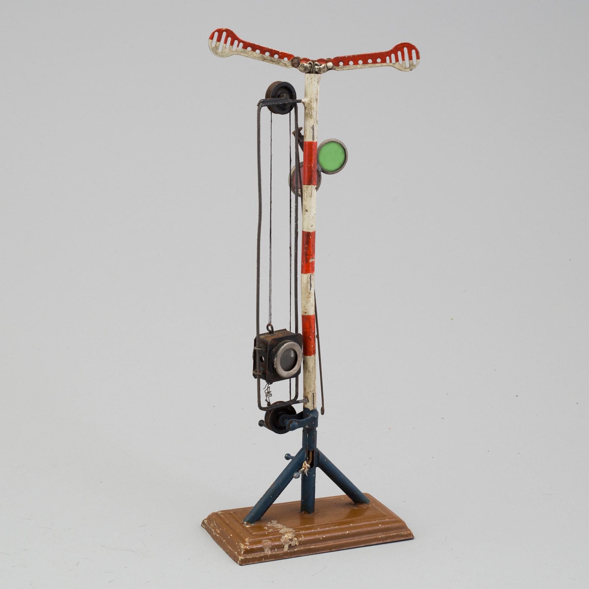 TÅGTILLBEHÖR, 4 st, bla Märklin Tyskland 1900-talets första del.