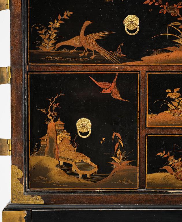 Kabinettskåp, troligen Tyskland, 1700-talets mitt.