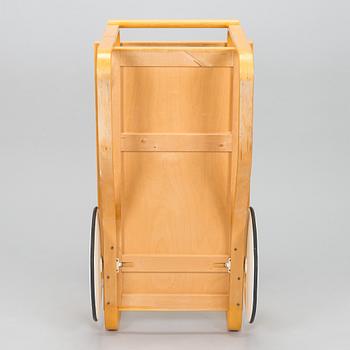 Alvar Aalto, serveringsvagn, modell 98, O.Y. Huonekalu- ja Rakennustyötehdas A.B. 1900-talets mitt.