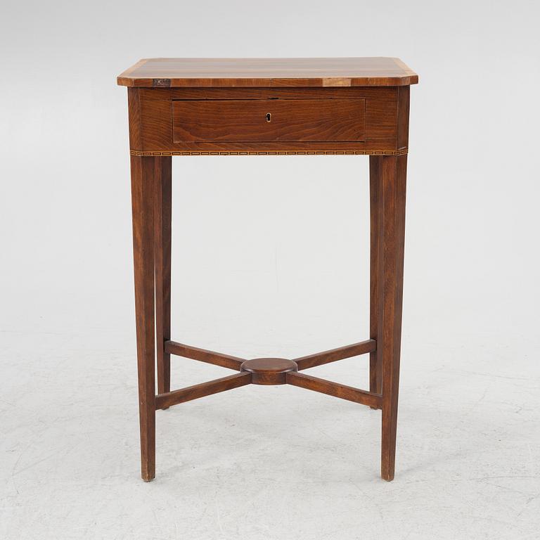 Sybord, empire, 1800-talets första hälft.