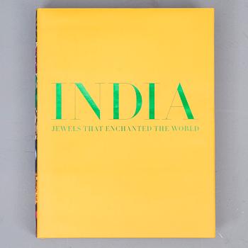 UTSTÄLLNINGSKATALOG, India, Jewels that Enchanted the World. 12.4 - 27.7 2014, Moskva.