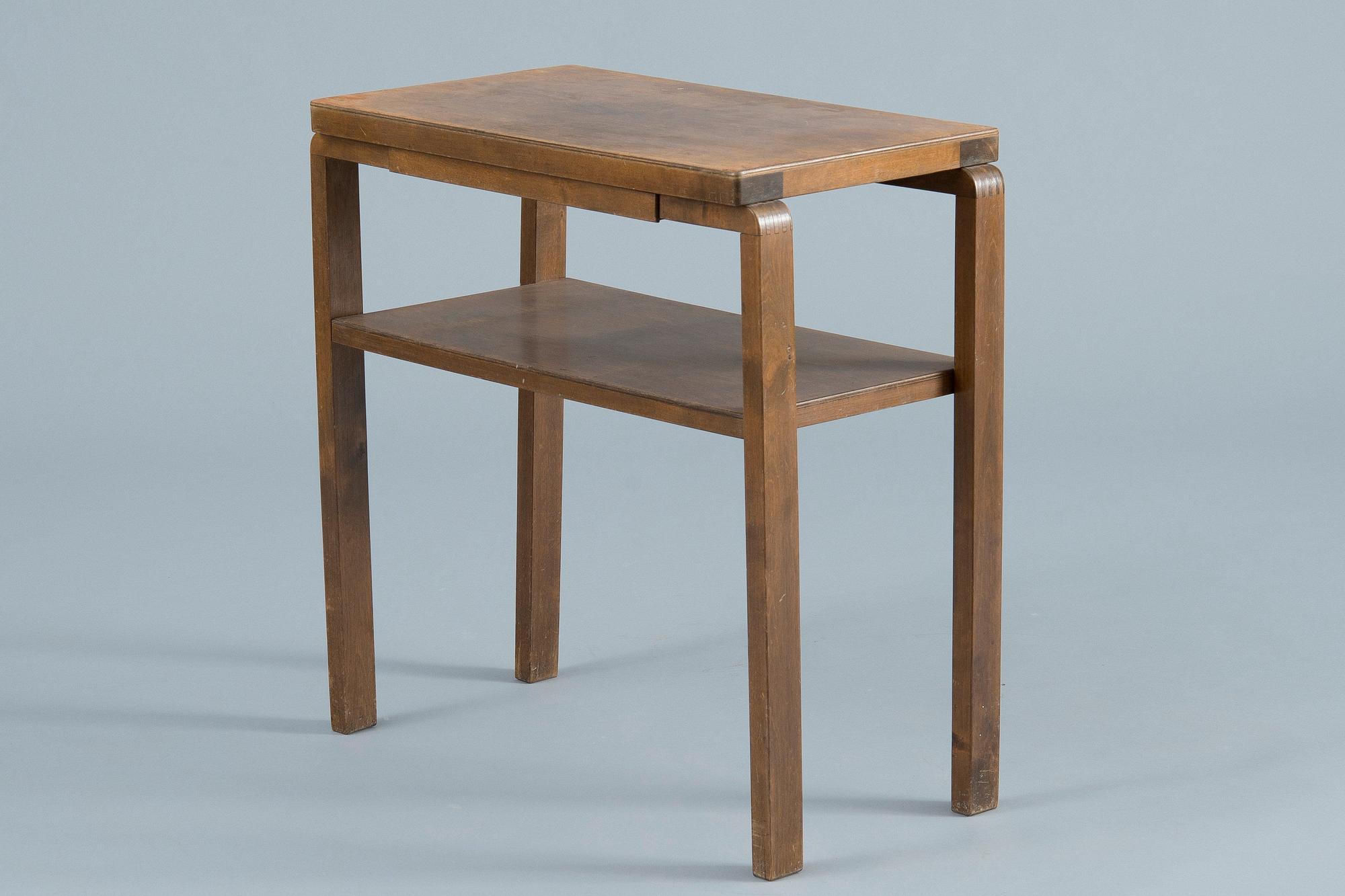 APUPÖYTÄ, Alvar Aalto.