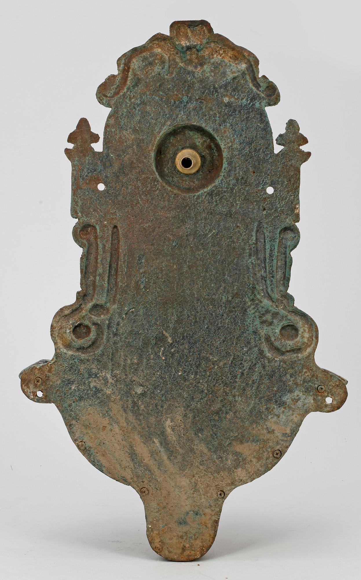 VÄGGFONTÄN, metall, 1900-tal.