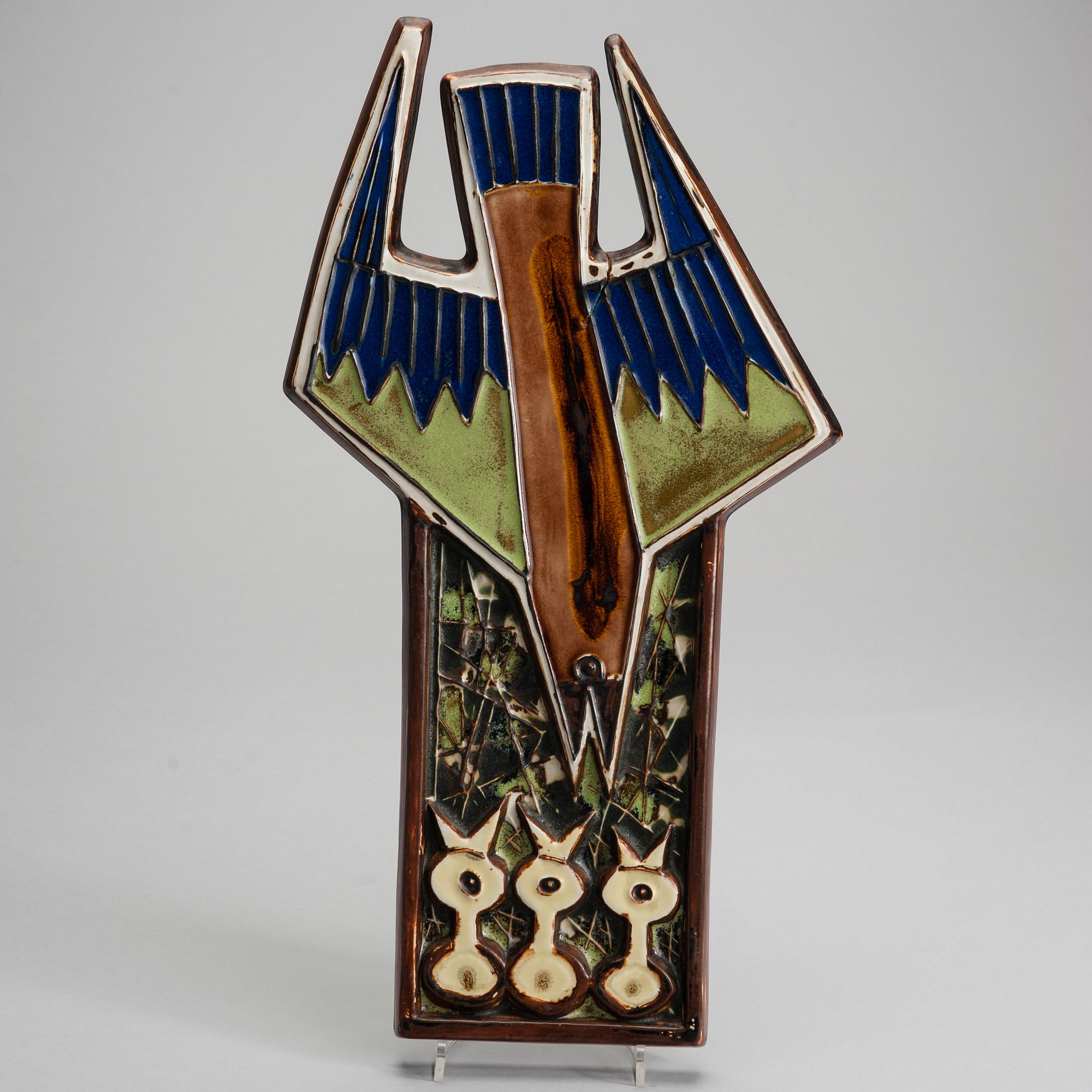 RELIEF, keramik, Taisto Kaasinen, signerad i godset TK Arabia Finland.