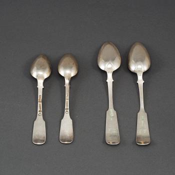 A Russian 17 psc silver cutlery, 19th century. Some marked Firm of Sazikov, St Petersburg 1857.