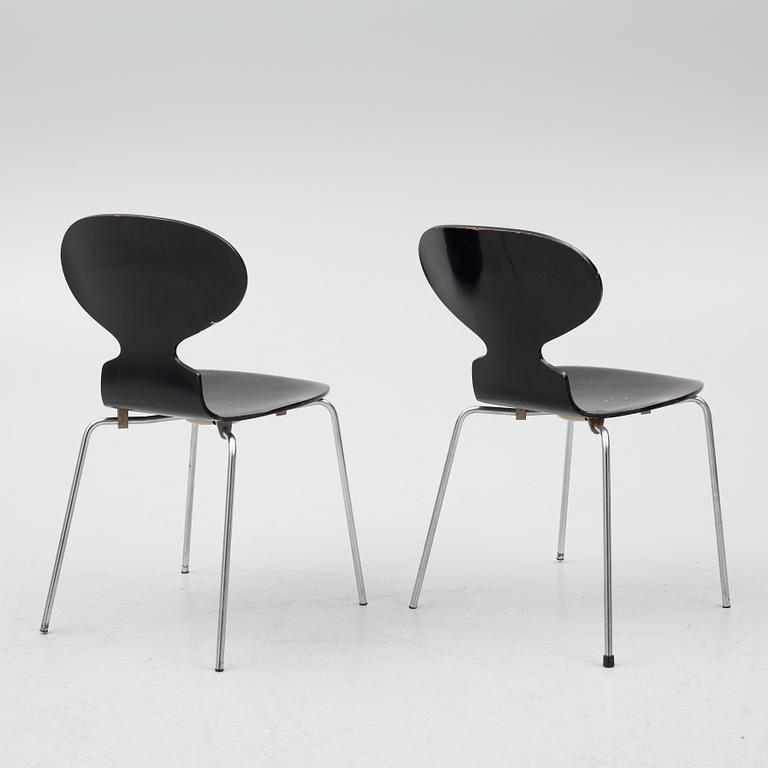 Arne Jacobsen, stolar, ett par, "Myran", Fritz Hansen, Danmark, 1973.