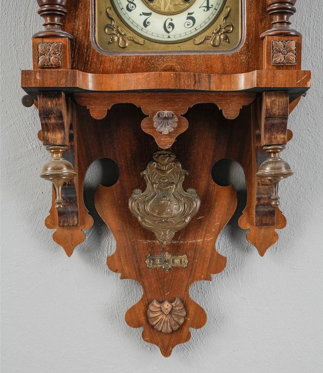 VÄGGPENDYL, nyrenässans, 1800-talets slut.