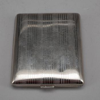 PARTI SILVER, 2 delar, bla Nils Leonard Dahlström, Örebro 1864. Total vikt ca 127 gram.