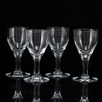 INGEGERD RÅMAN, 24 'Bellman' glasses. Skrufs Glasbruk, signed.