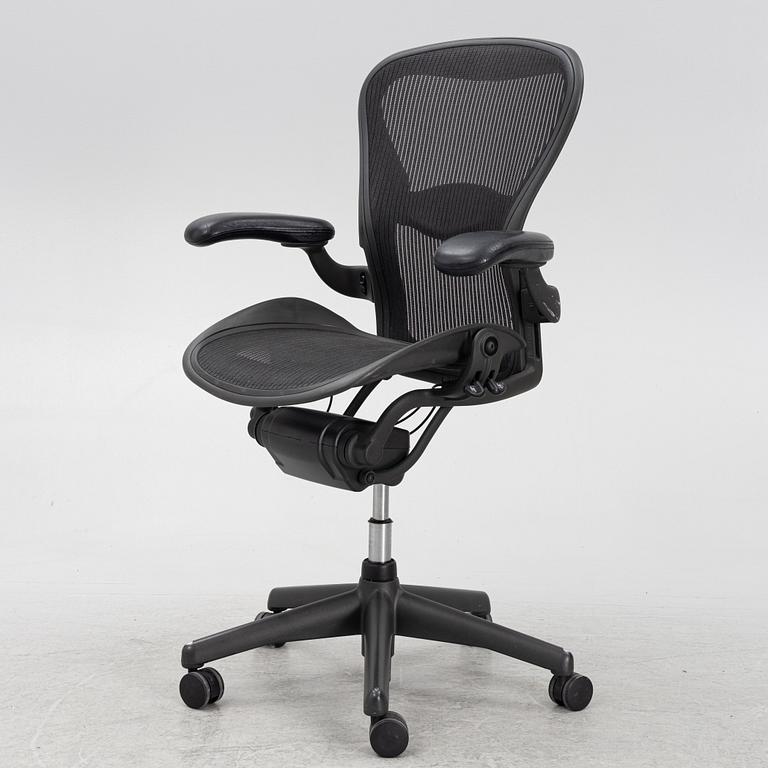 Don Chadwick/Bill Stump, skrivbordsstol, "Aeron", Herman Miller.