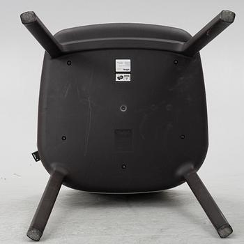 Ronan & Erwan Bouroullec, stolar, 8 st, "Softshell", VITRA, 2019.