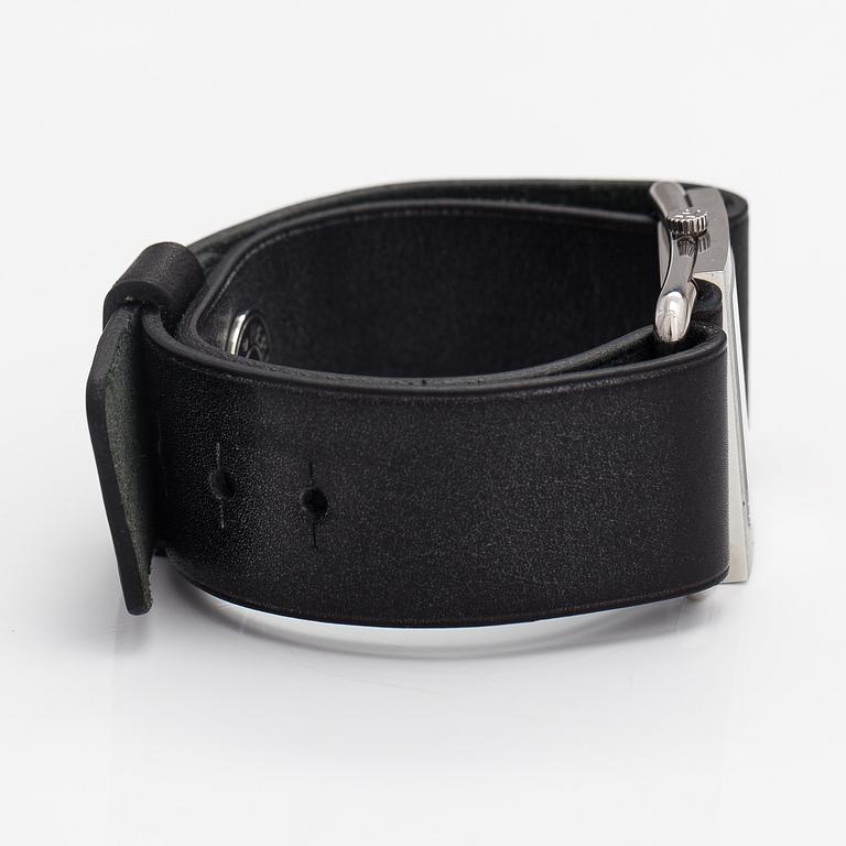 Hermès, Varenne, wristwatch, 31.5 x 25 mm.
