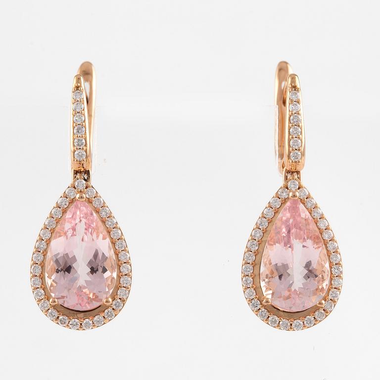 A pair of earrings in 18K rose gold with faceted morganites and round brilliant-cut diamonds.