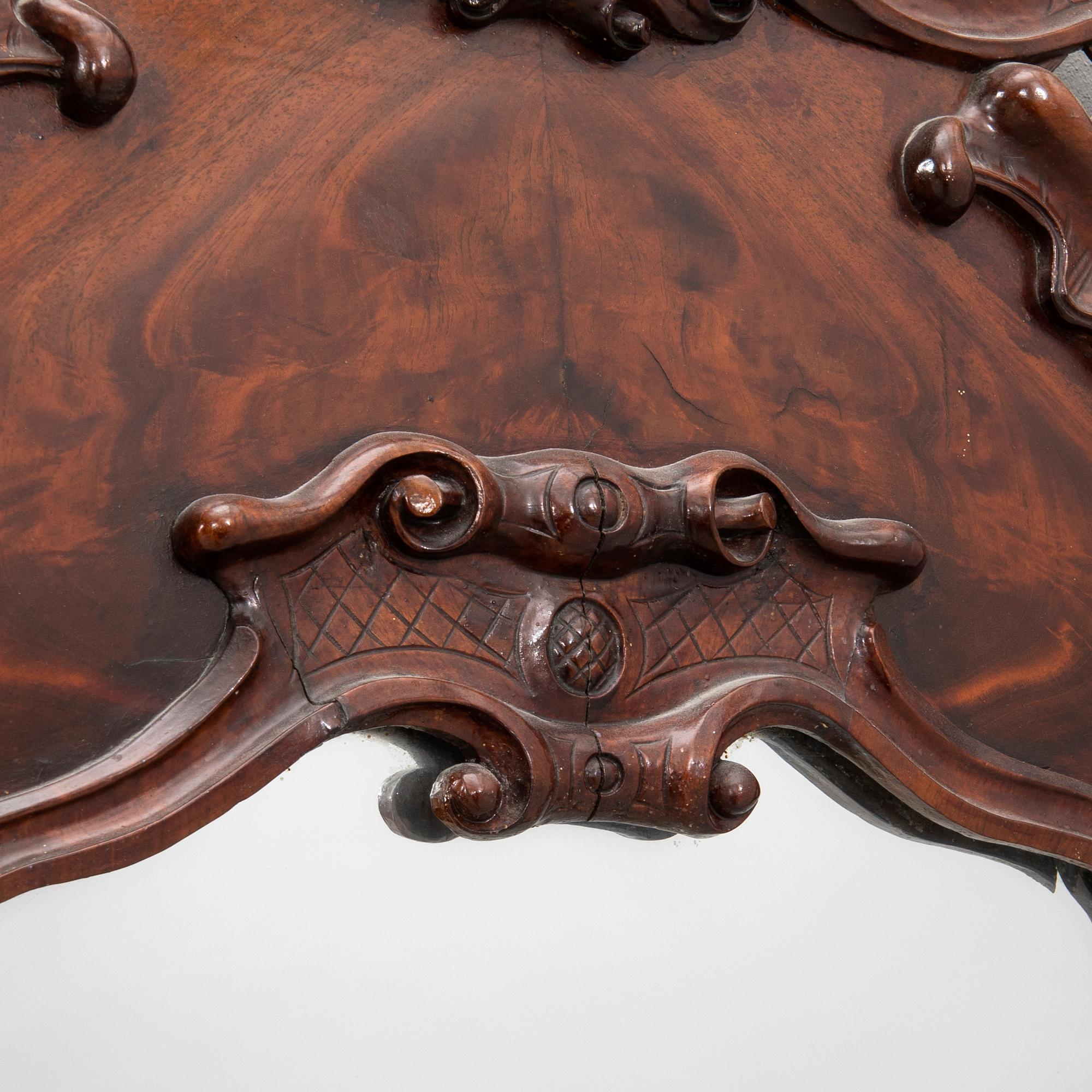 Mirror Neo-Rococo, early 19th century.