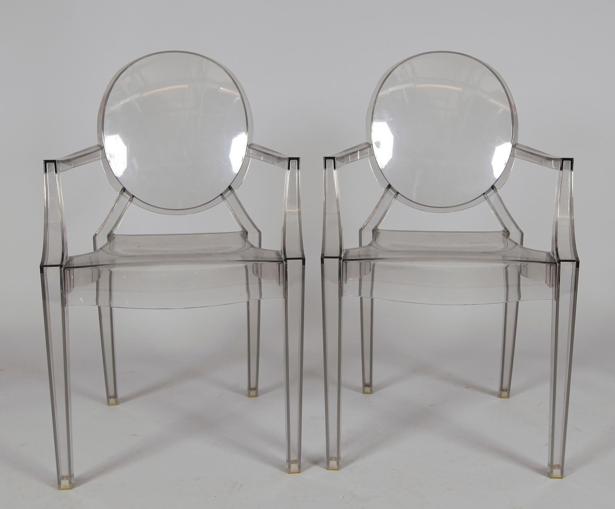 KARMSTOLAR, 1 par, "Louis Ghost", Philippe Starck för Kartell.