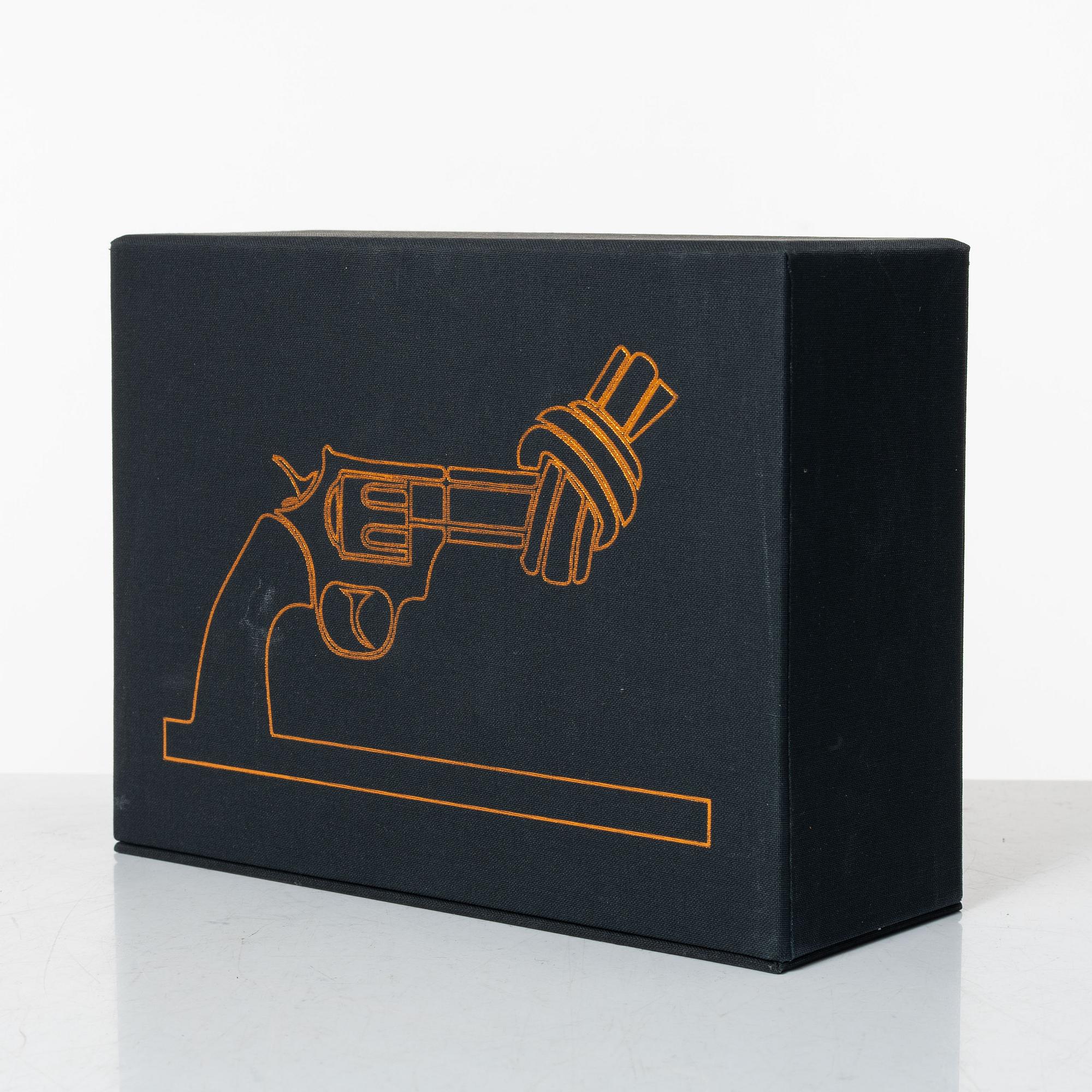 Yoko Ono, Non-Violence Art Project & Yoko Ono, "Imagine".