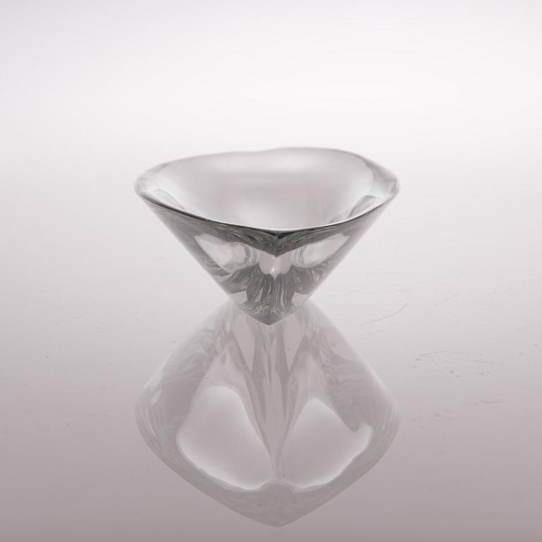A piece of art glass model 3359, 3859, signed Tapio Wirkkala Iittala. Late 1950s.
