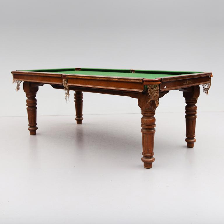 CARAMBOLEBORD / MATBORD, England, 1900-talets första hälft.