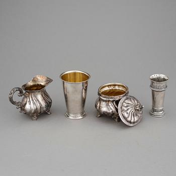 PARTI SILVER, 4 delar. Bl a Befa Guld- & Silvervarufabrik, Göteborg 1966. Totalt ca 410 g.
