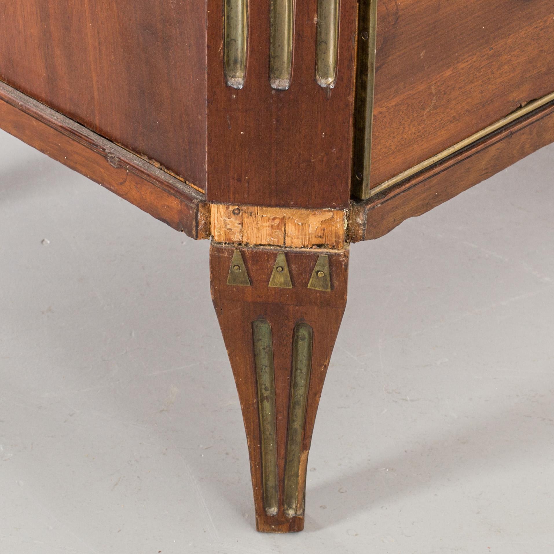 A swedish gustavian Drawer 18th century.