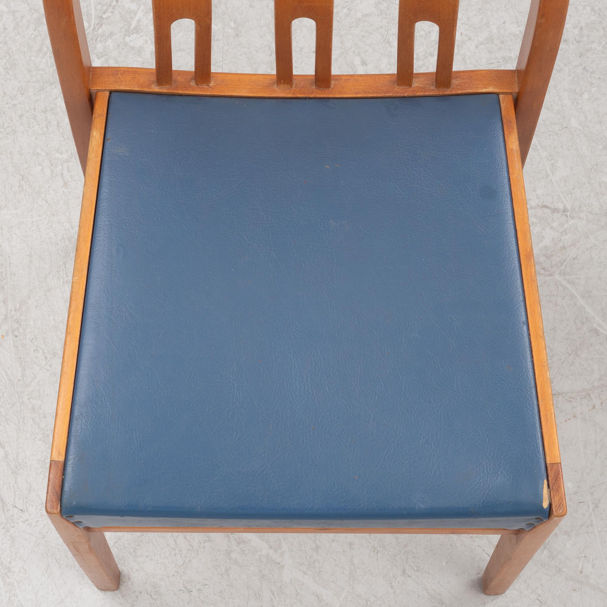 15 chairs, mid 20th century.