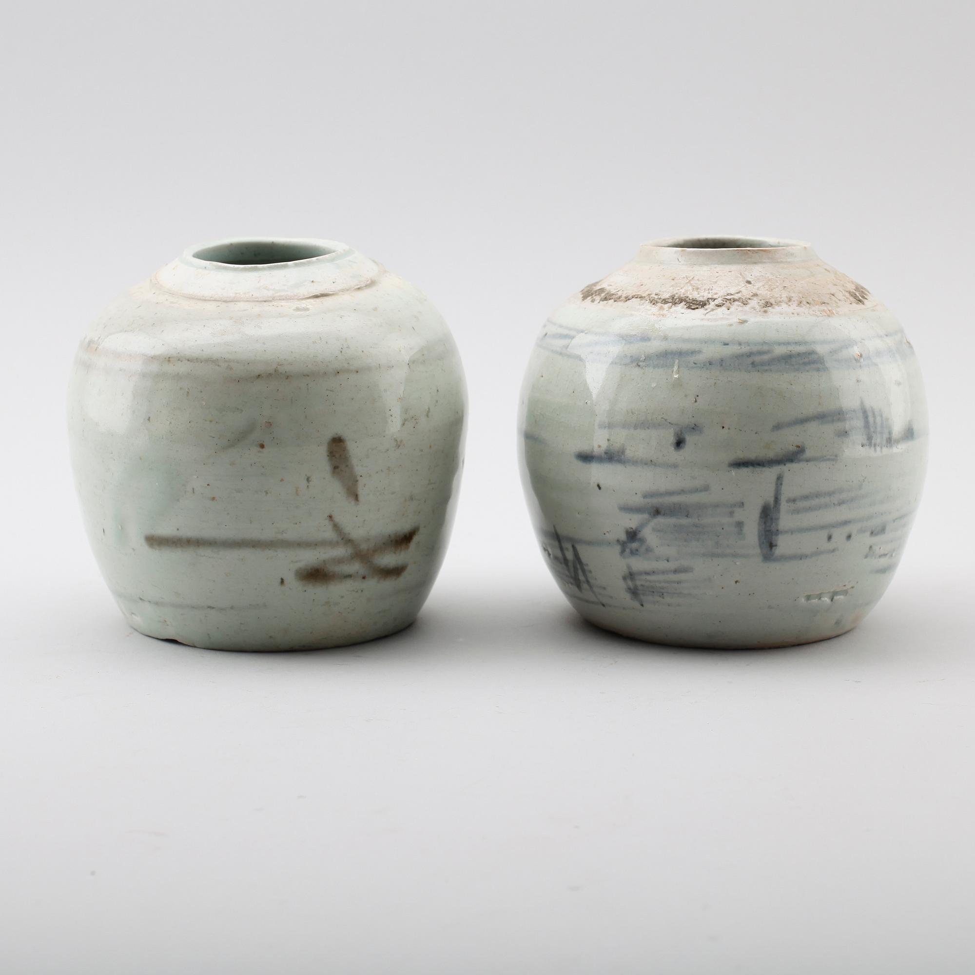 BOJANER, 2 st, porslin, Kina, 1700-tal.