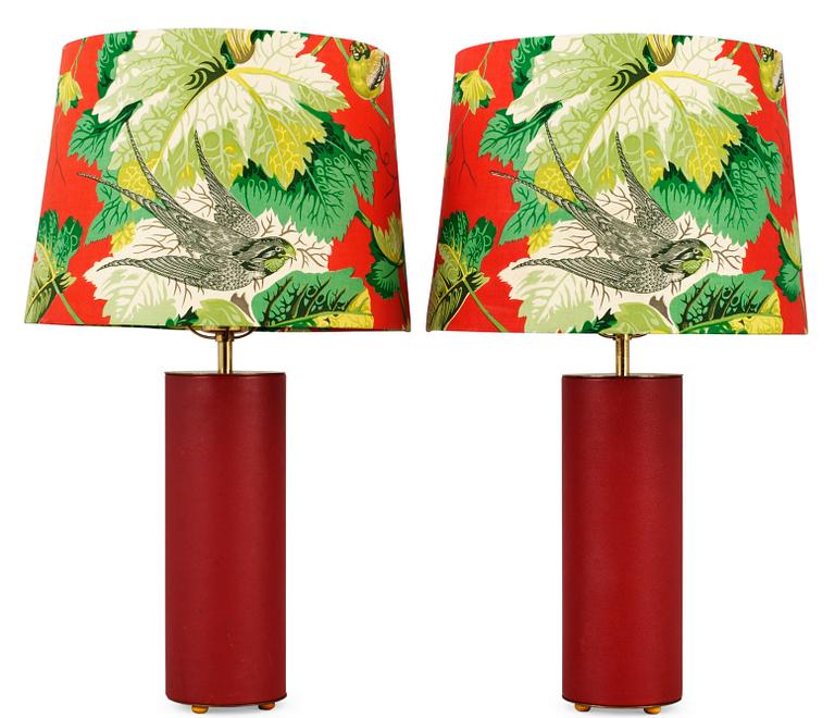 A pair of Josef Frank red leather and brass table lamps, model 2660, Svenskt Tenn.