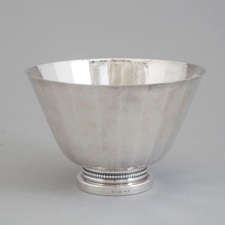 ERIC LÖFMAN, a silver bowl from MGAB, Uppsala, 1972.