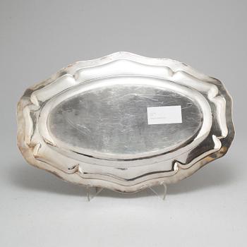 A French late 19th century silver dish. 950/1000. Louis XV-style.