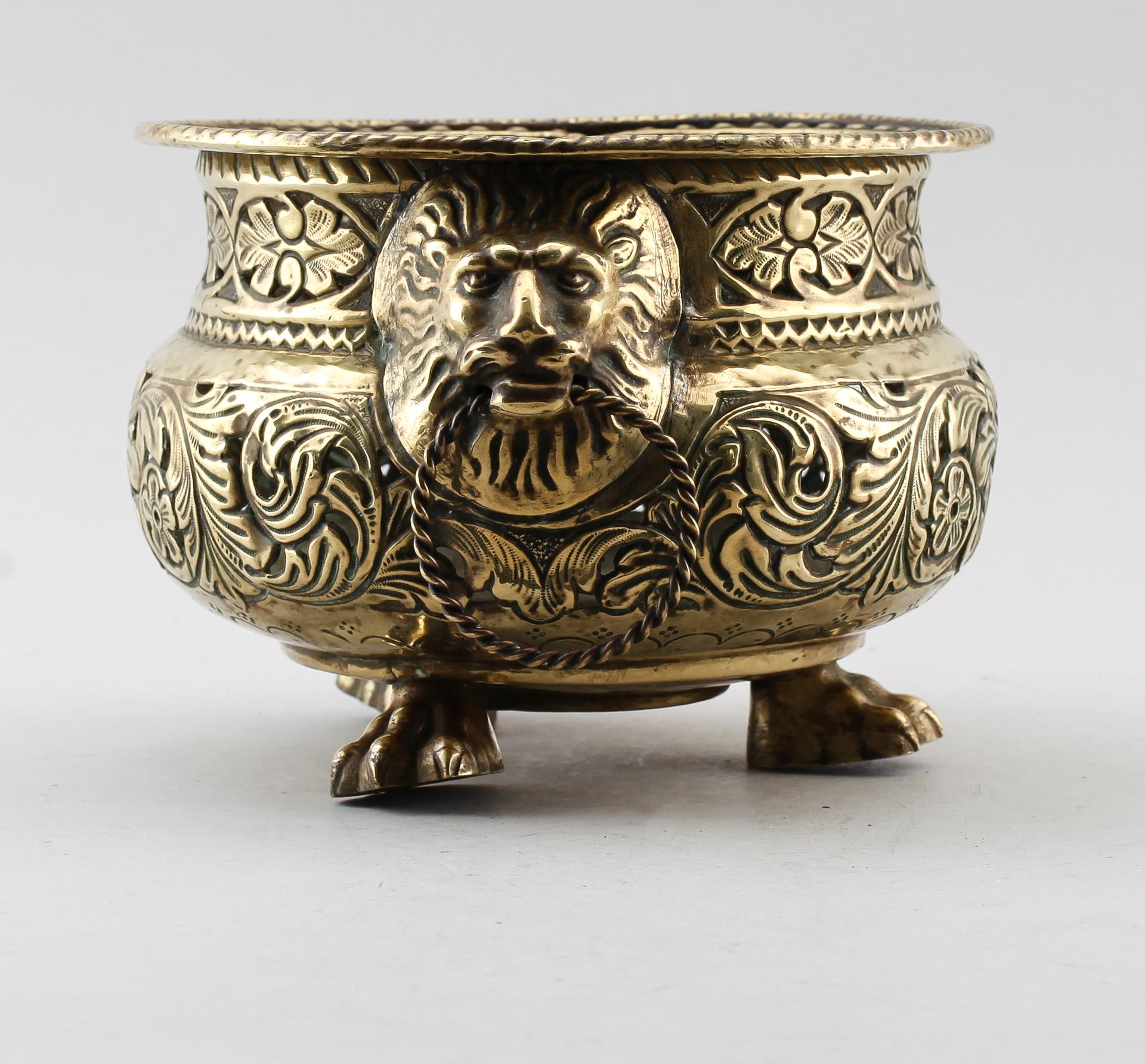 YTTERFODER, mässing, 1700-tal.