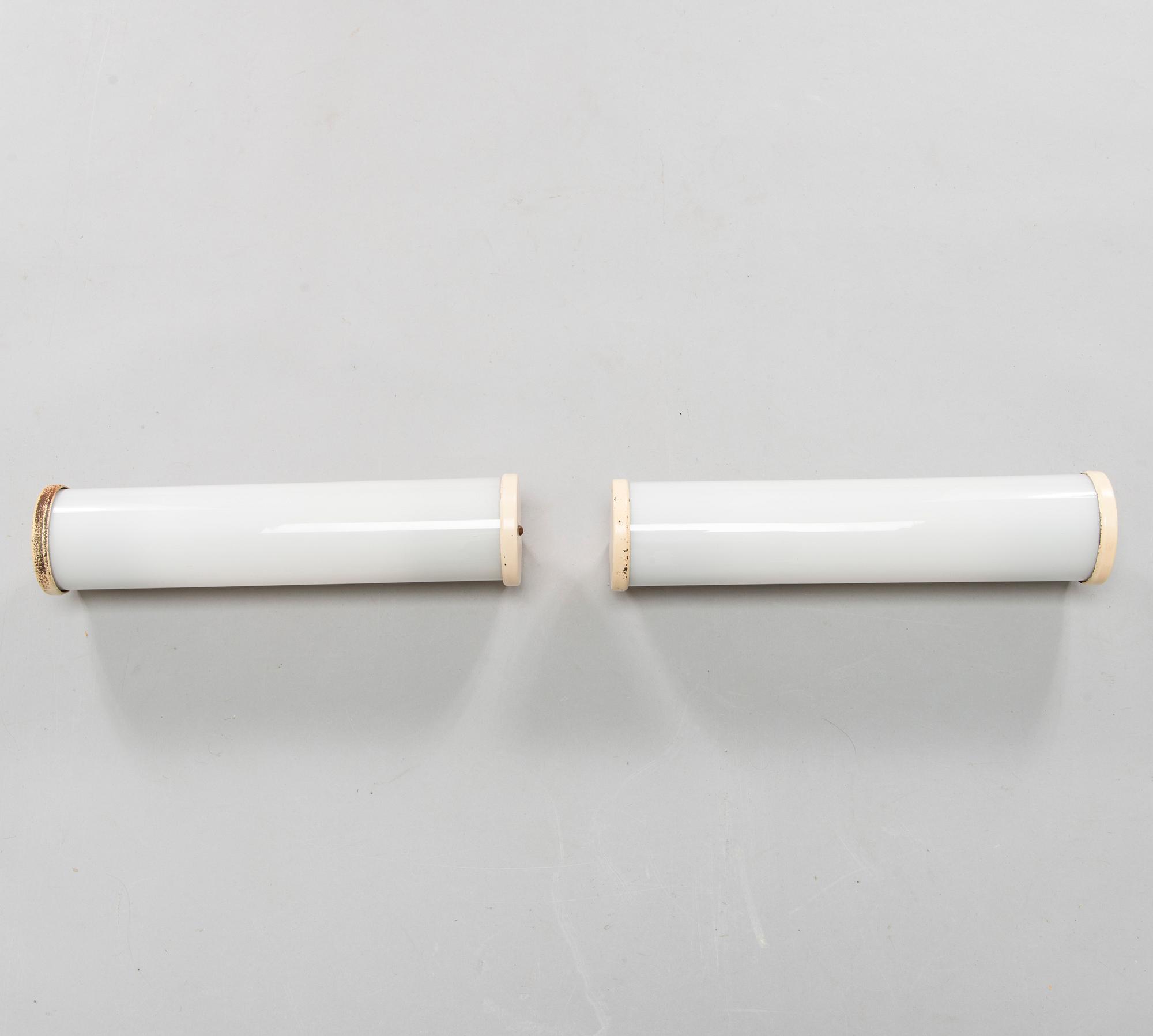 Paavo Tynell, a pair of 1930's '7134' wall lights for Taito.
