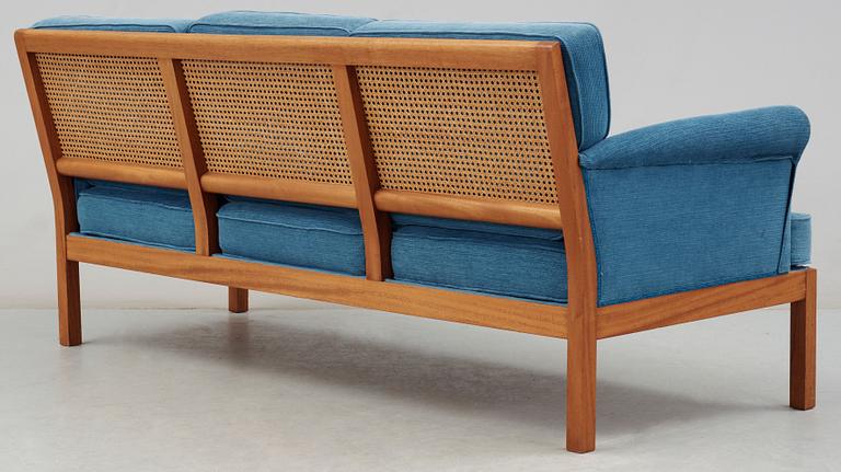 SOFFA, modell 1100, Josef Frank, Firma Svenskt Tenn, 1960-tal.