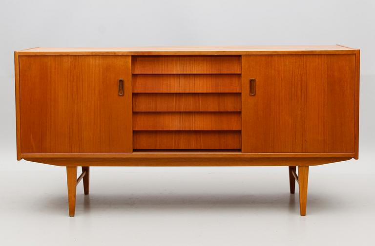 SIDEBOARD, 1900-talets andra hälft.