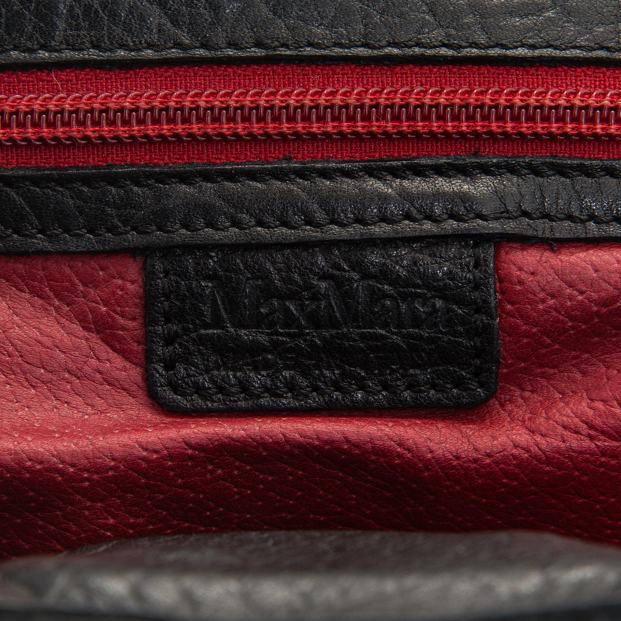 Max Mara, a leather handbag.