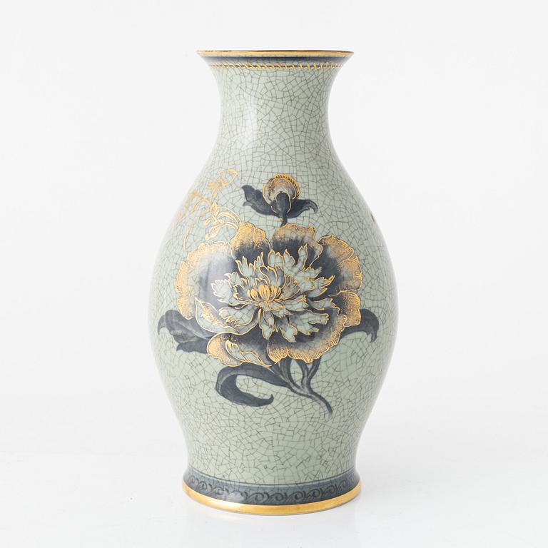 A porcelain vase, Royal Copenhagen, Denmark, 1889-1922.