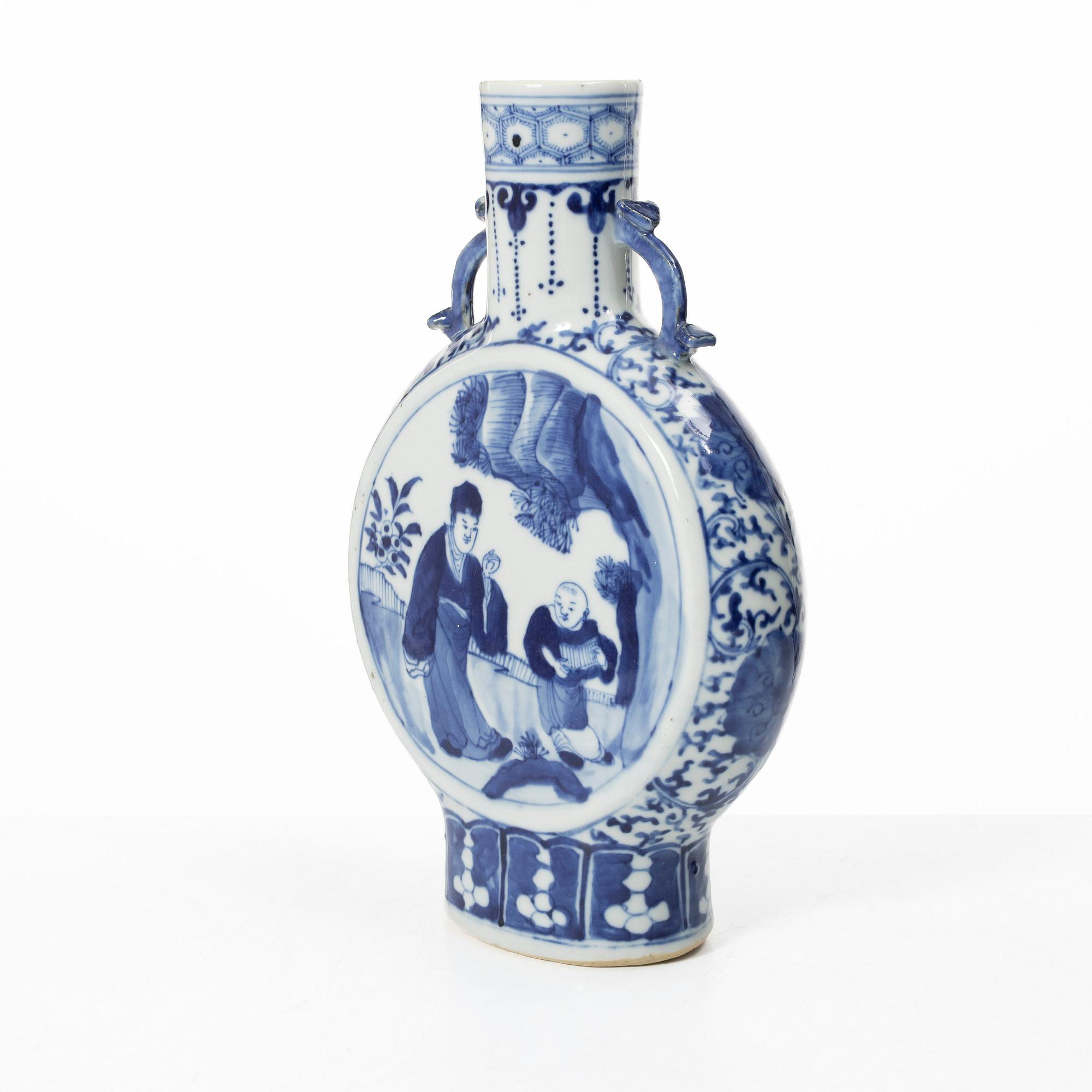 Pilgrimskrus, porslin, Kina, Qingdynastin, 1800-tal.