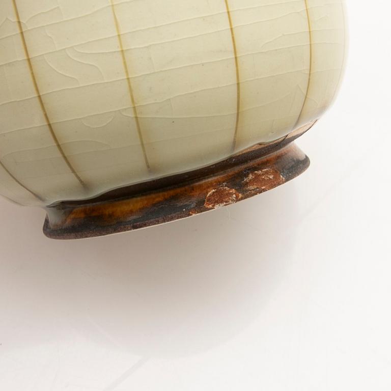 Gertrud Lönegren, Vase, “L62”, Rörstrand, mid-20th century.