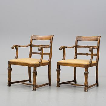 KARMSTOLAR, ett par, troligen Svenska Möbelfabrikarna i Bodafors, 1920-tal.