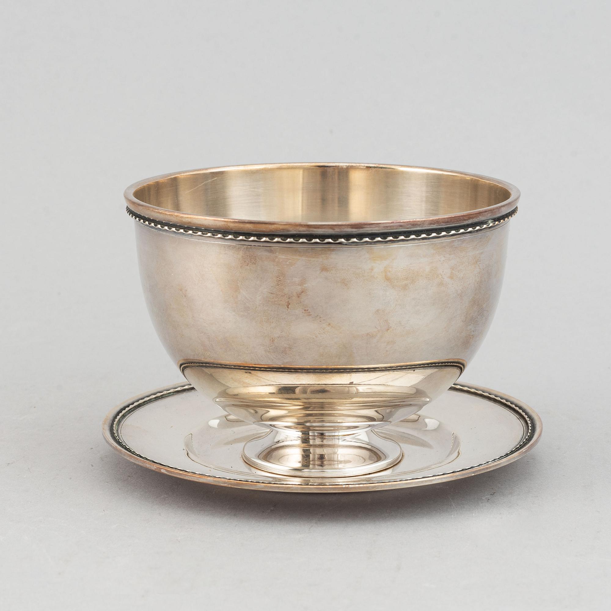 A silver sauce bowl, made by GAB in Sweden 1959.