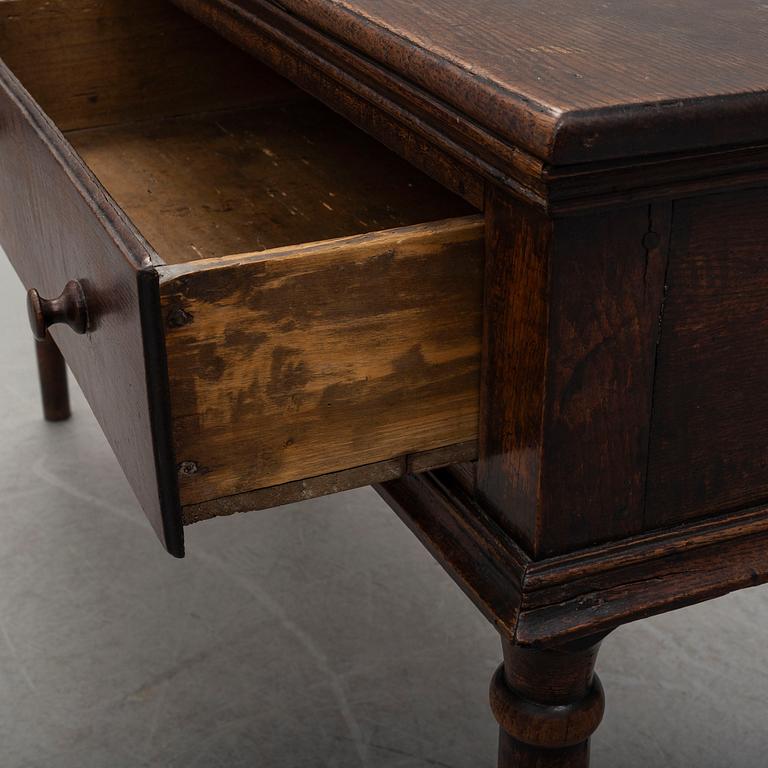 SIDEBOARD, England, 19th century.