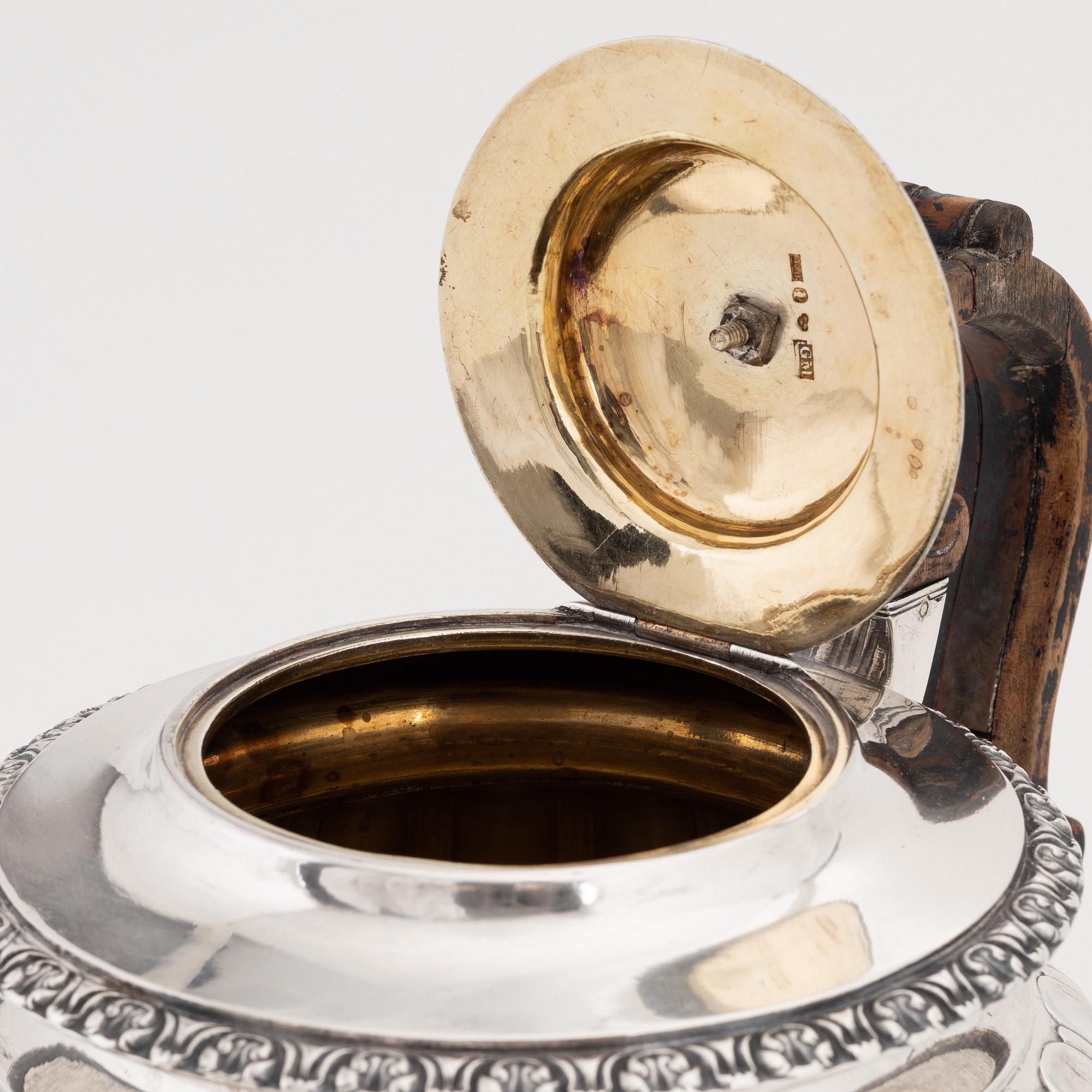 A Swedish silver teapot, mark of Gustaf Möllenborg, Stockholm 1835.