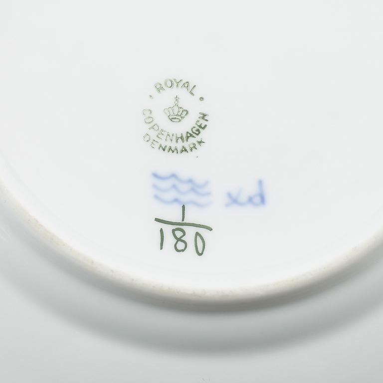 SERVISPORSLIN, 18 delar, musselmalet, Royal Copenhagen.