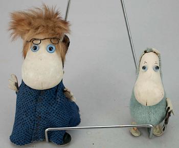 LEKSAKER, 2 st, "Hemulen" och "Muuminmamman. Atelier Fauni, Finland.