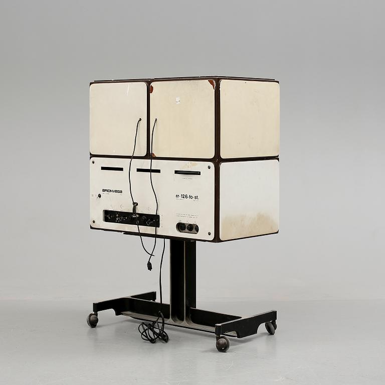 RADIO och GRAMMOFON, RR-126-fo-st, Achille och Pier Giacomo Castiglione, Brionvega, Italien, formgiven 1965.