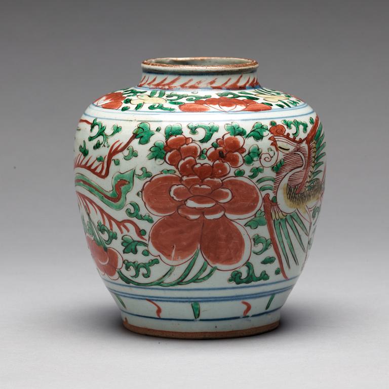 A Transitional wucai jar, 17th Century.