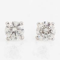 Earrings 18K white gold set with brilliant-cut diamonds accompanied by GIA dossier.