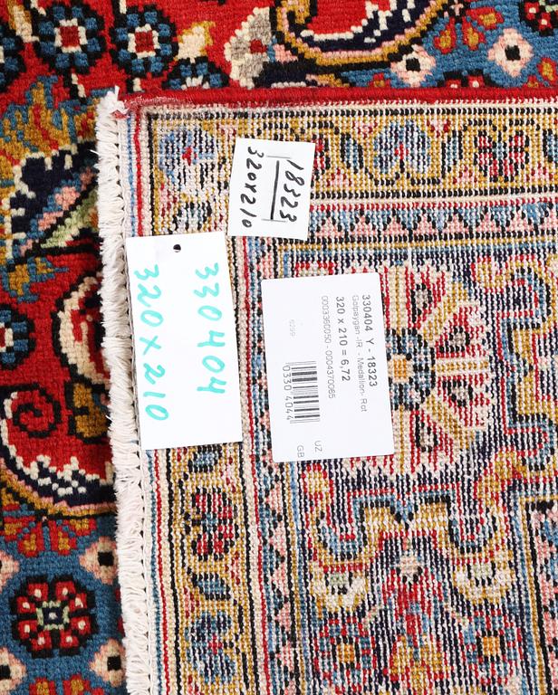 A Golpaygan carpet, c. 320 x 210 cm.