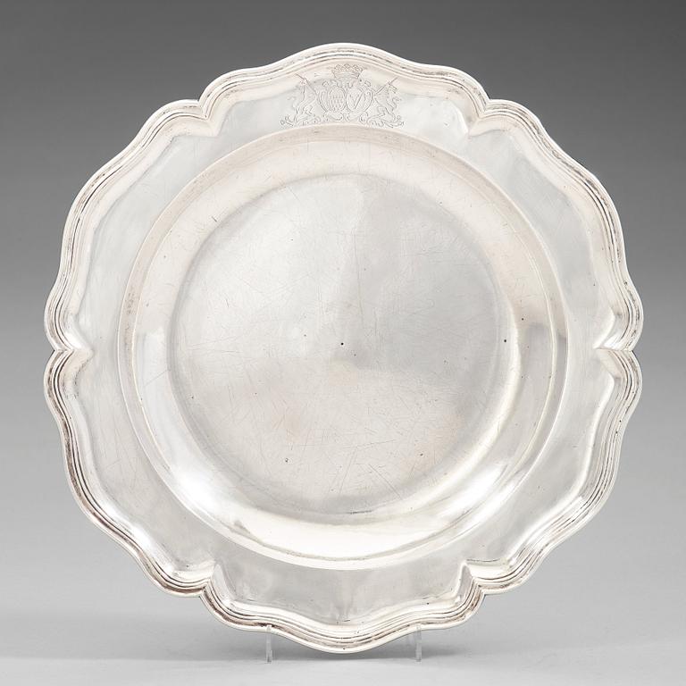 A Swedish mid 18th century silver dish, mark of Gustaf Stafhell, Stockholm 1750.