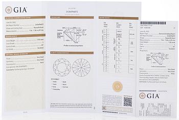 A pair of 18K white gold earrings and brilliant cut diamonds.