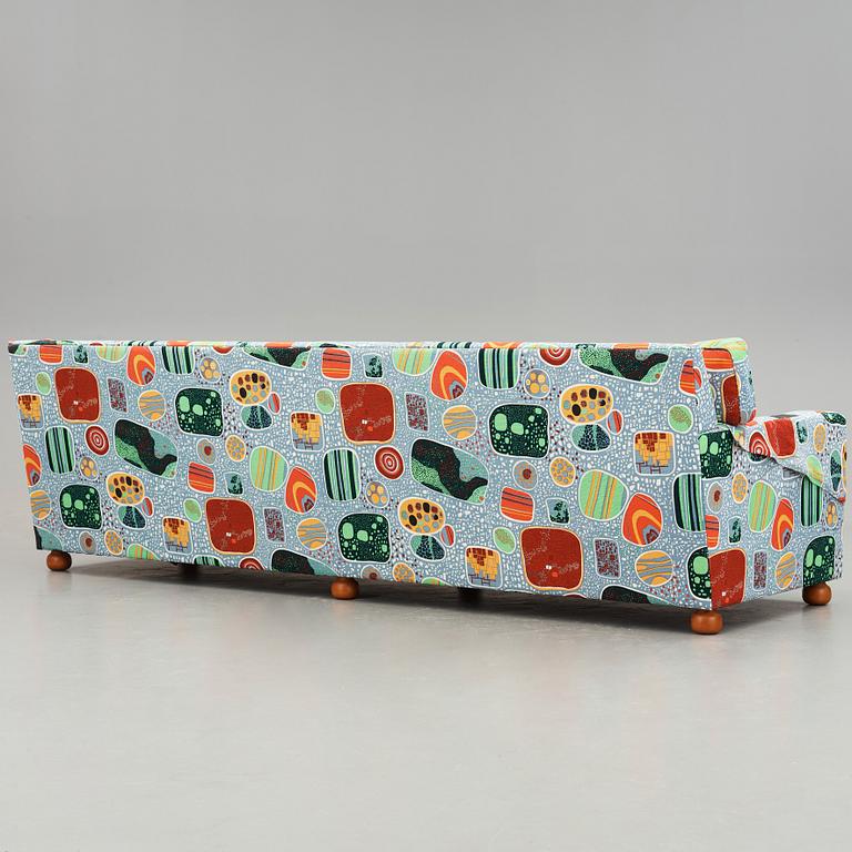 Josef Frank, soffa, fyrsits, Firma Svenskt Tenn, modell 3031.